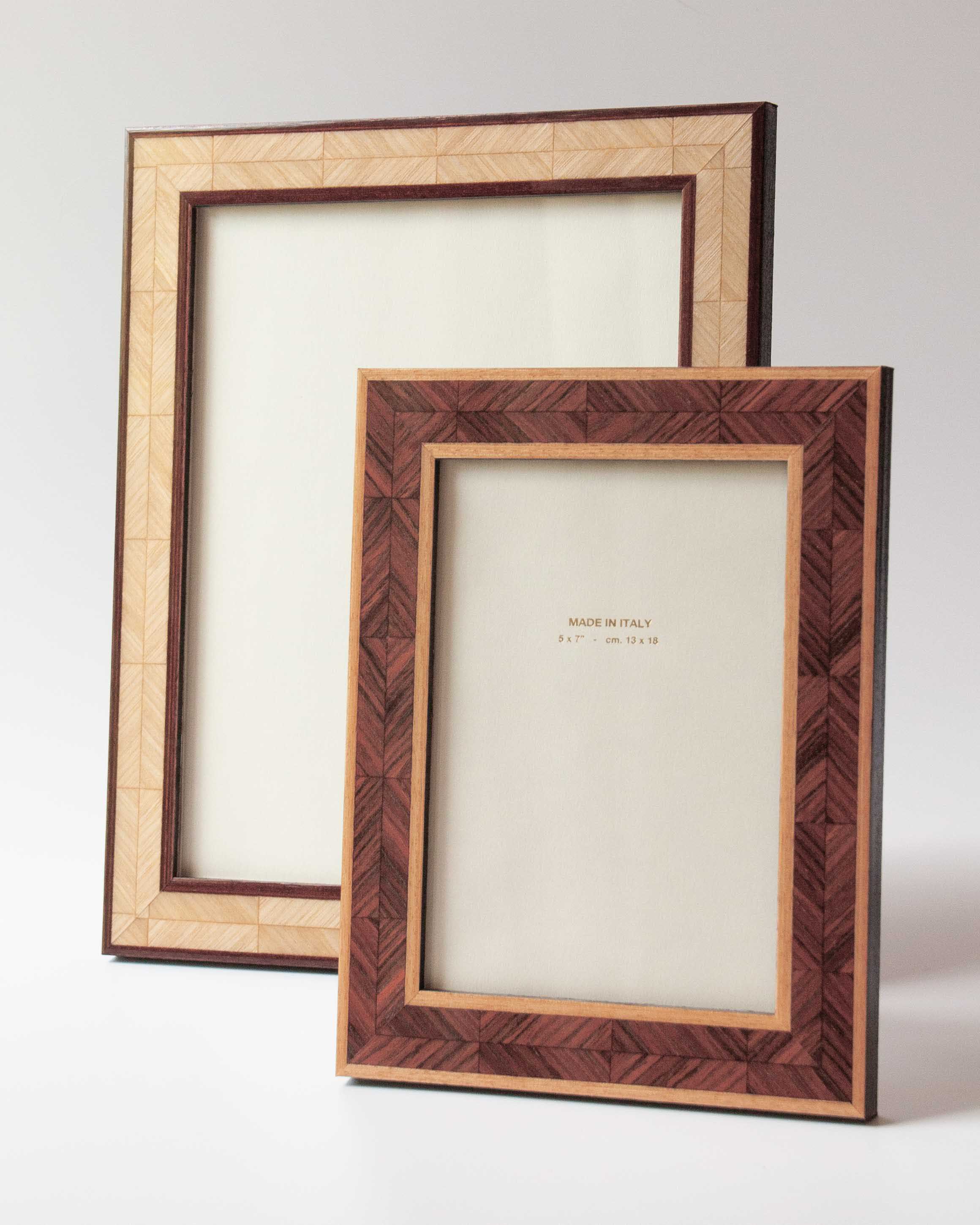 Lacquered walnut herringbone marquetry, this luxury photo frame is handmade for Anboise in Italy